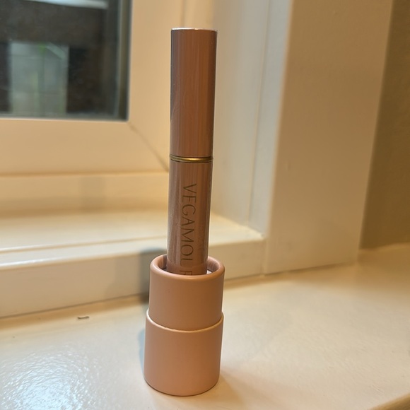 Vegamour GRO Brow Serum - Picture 3 of 3